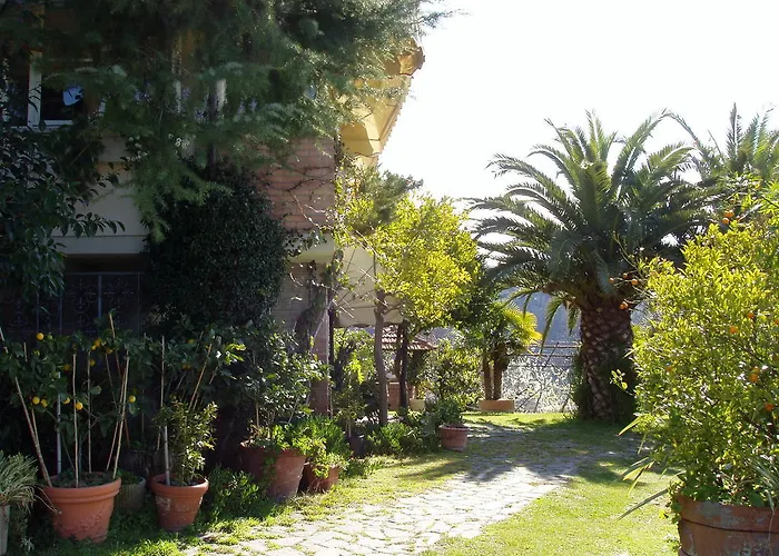 Hotell La Chandelle 3*