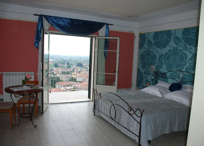 Hotell La Chandelle 3*